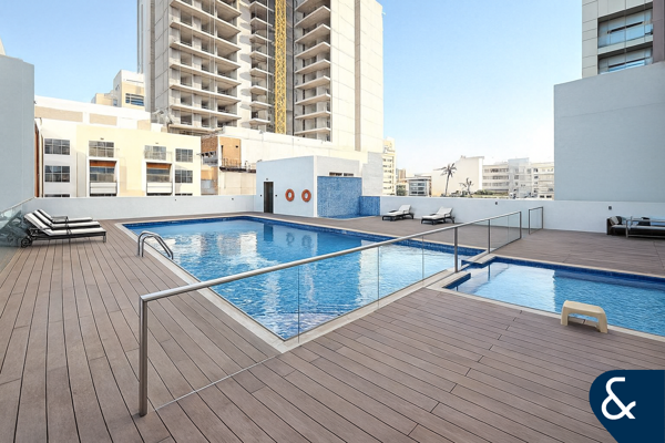 1 Bedroom 2 Bath | Furnished | Balcony